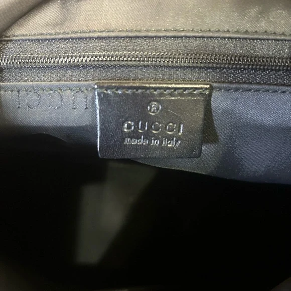 Authentic Vintage Gucci Black Women's shoulder bag - Picture 5 of 7